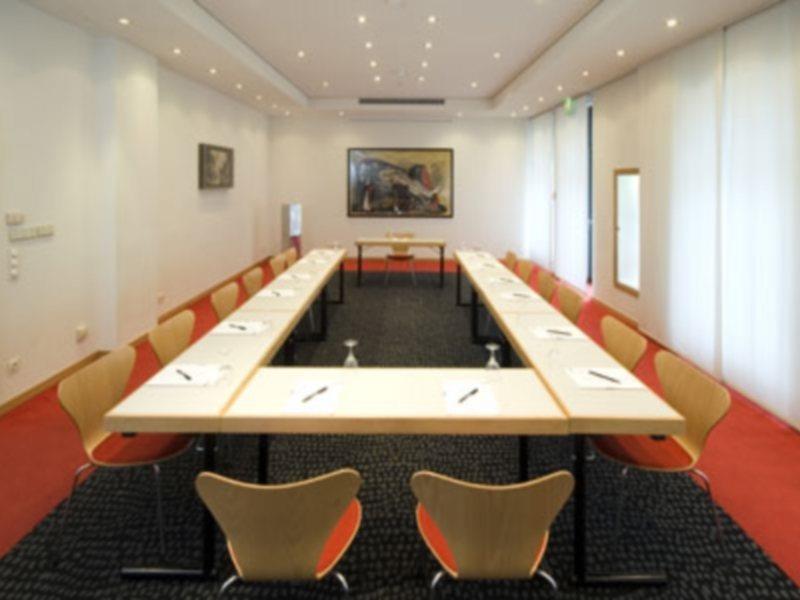 Radisson Red Berlin Kudamm Hotel Luaran gambar